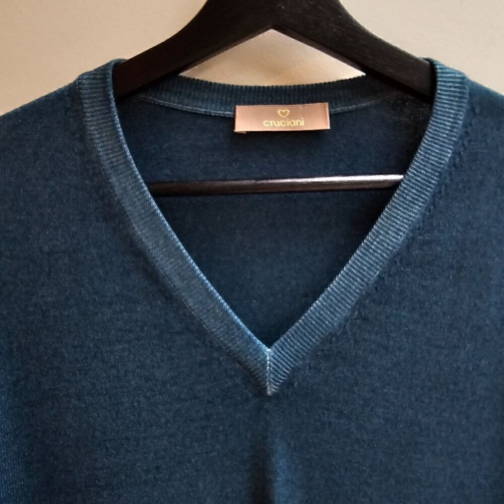 Cruciani Men's V-Neck Sweater, Light Weight, 100% Wool Made In Italy Size 54, XL - Picture 5 of 12